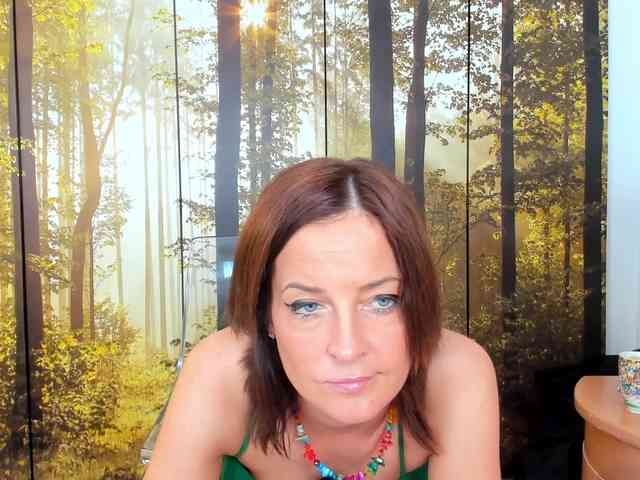 SatyneQueen webcam