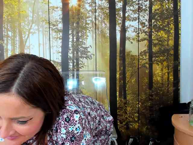 SatyneQueen webcam
