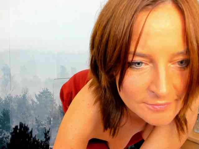 SatyneQueen webcam