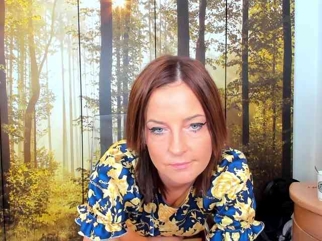 SatyneQueen webcam