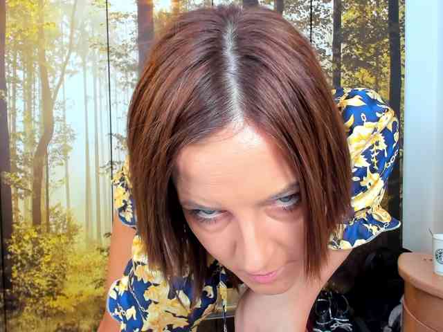 SatyneQueen webcam