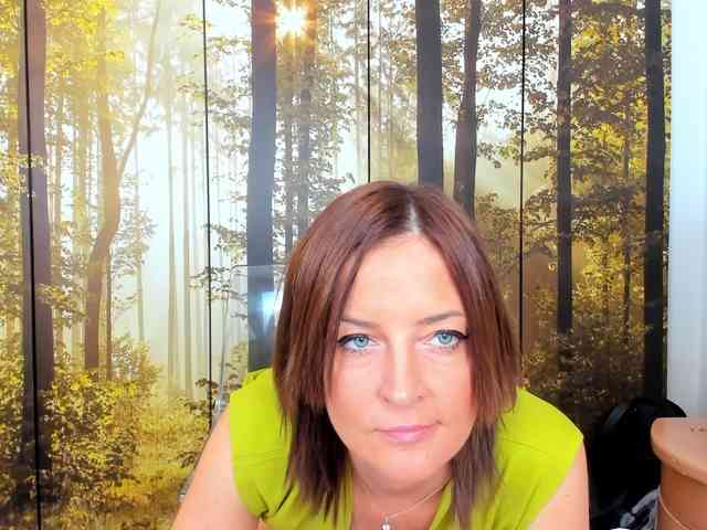 SatyneQueen webcam