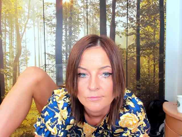 SatyneQueen webcam