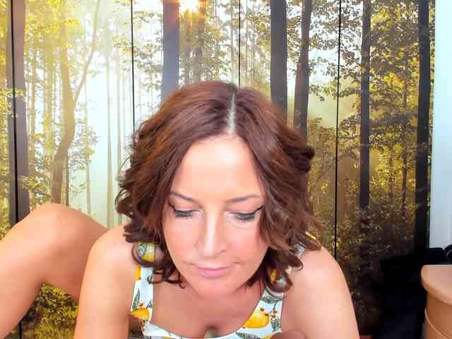 SatyneQueen webcam