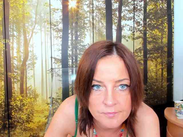 SatyneQueen webcam