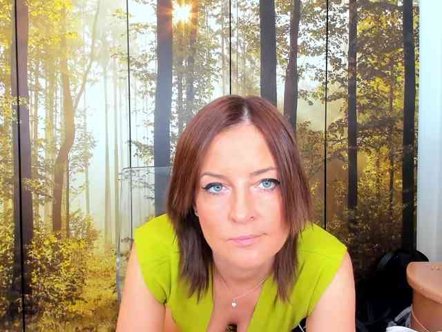 SatyneQueen webcam