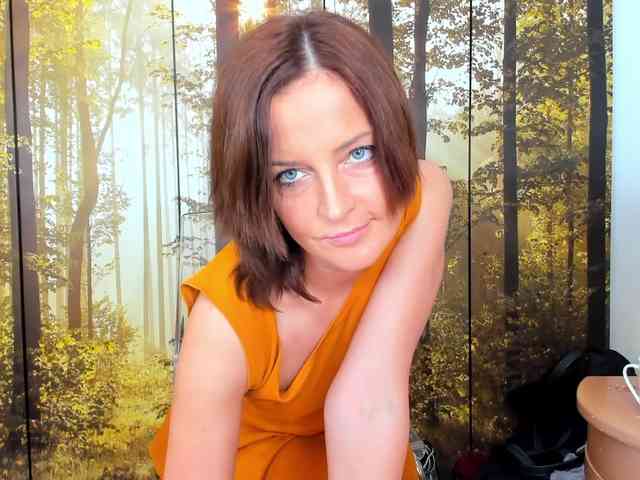 SatyneQueen webcam