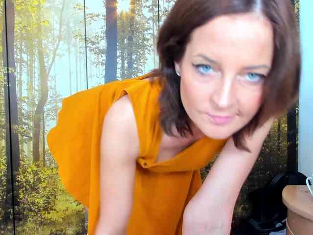 SatyneQueen webcam
