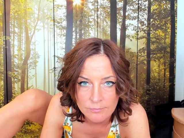 SatyneQueen webcam