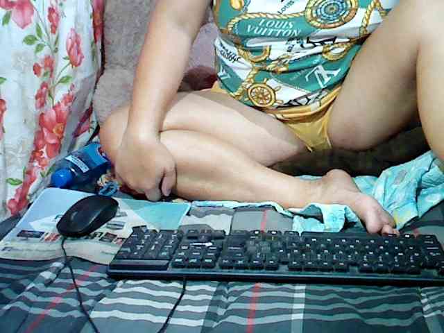 hotmama38 webcam