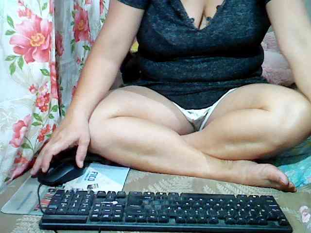 hotmama38 webcam