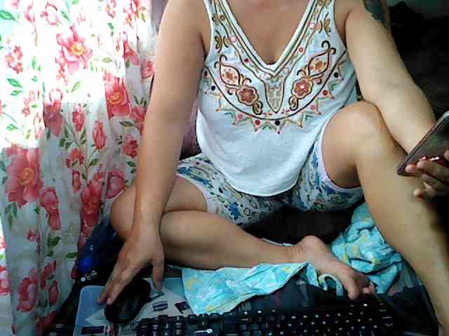 hotmama38 webcam