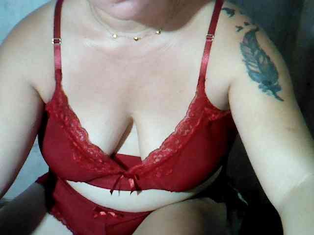 hotmama38 webcam