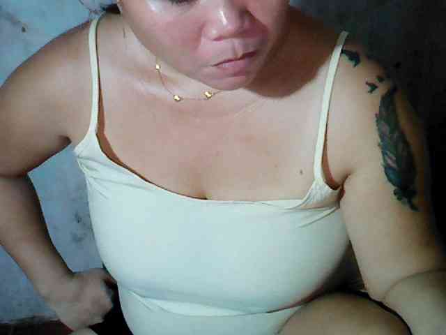 hotmama38 webcam