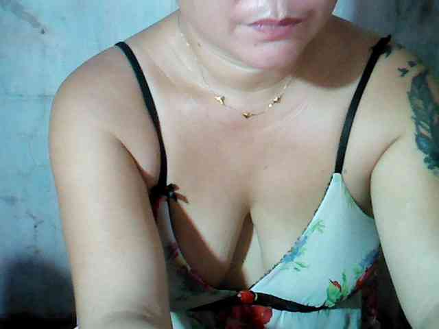 hotmama38 webcam