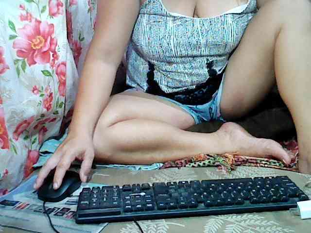 hotmama38 webcam