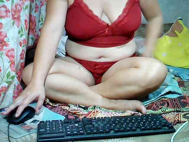 hotmama38 webcam