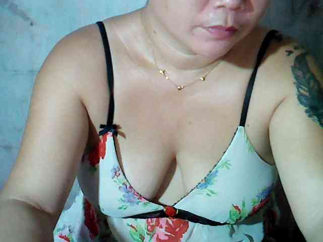hotmama38 webcam