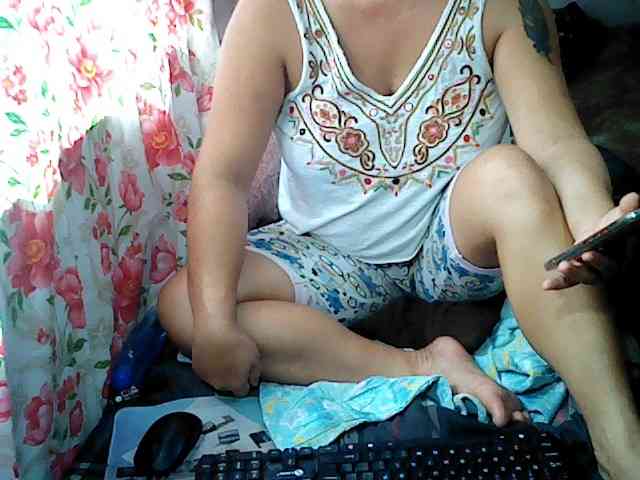 hotmama38 webcam