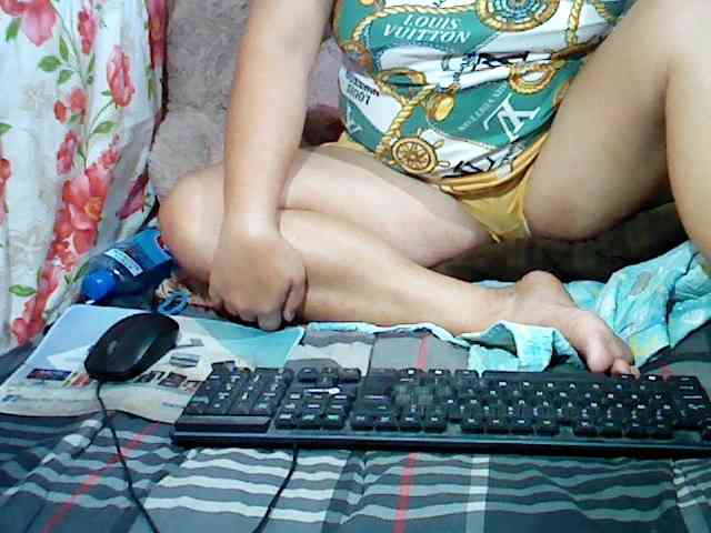 hotmama38 webcam