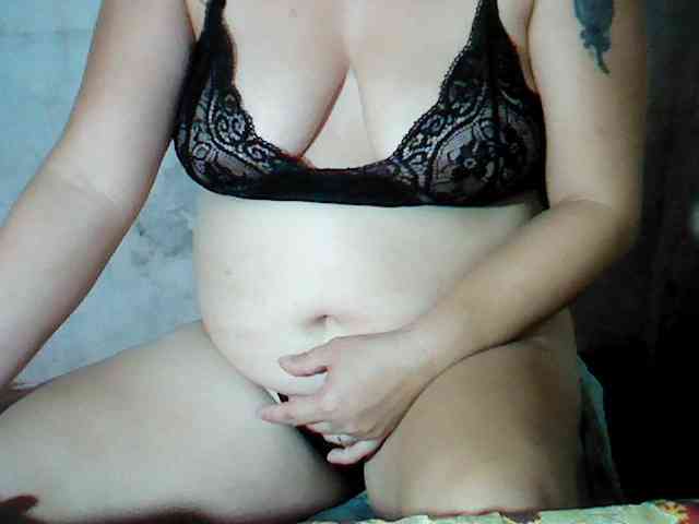 hotmama38 webcam
