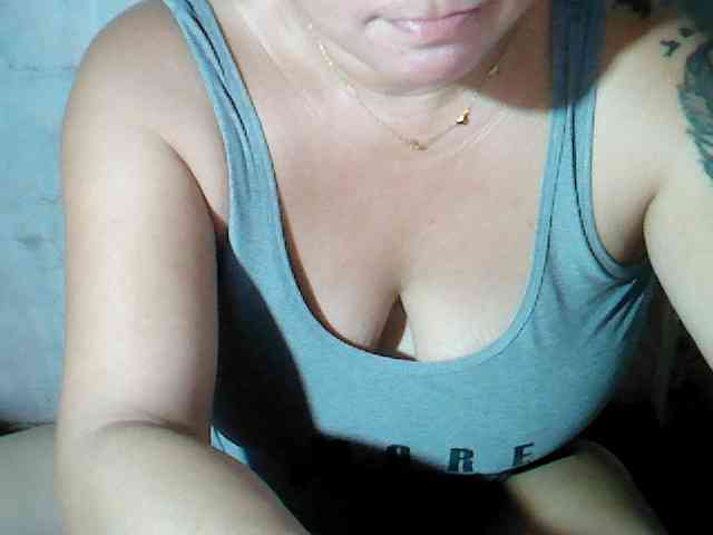 hotmama38 webcam