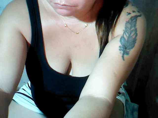 hotmama38 webcam