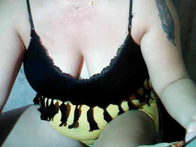 hotmama38 webcam