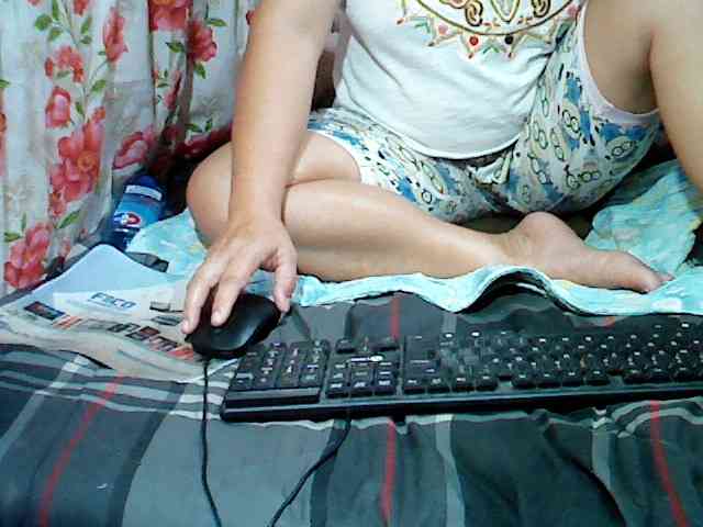 hotmama38 webcam