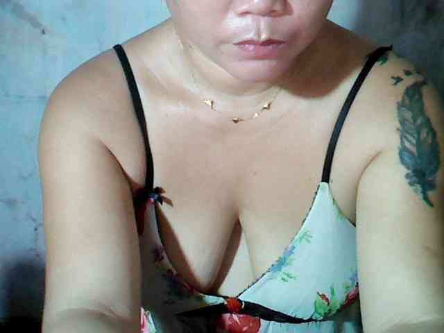 hotmama38 webcam