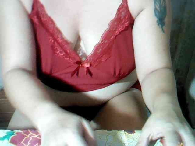 hotmama38 webcam