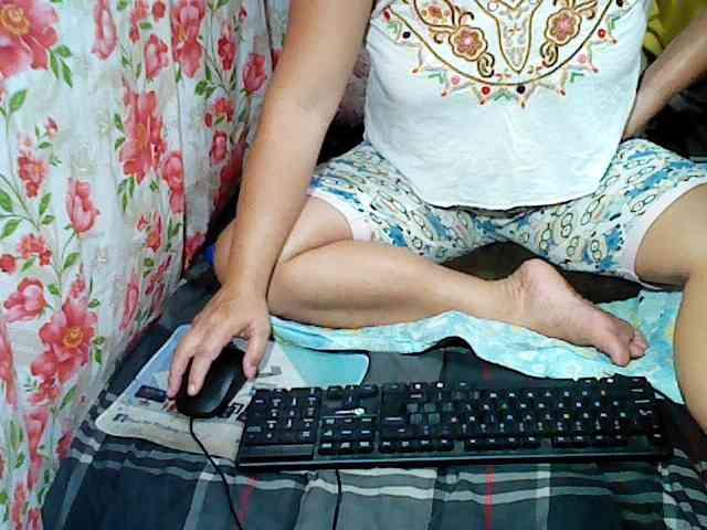 hotmama38 webcam