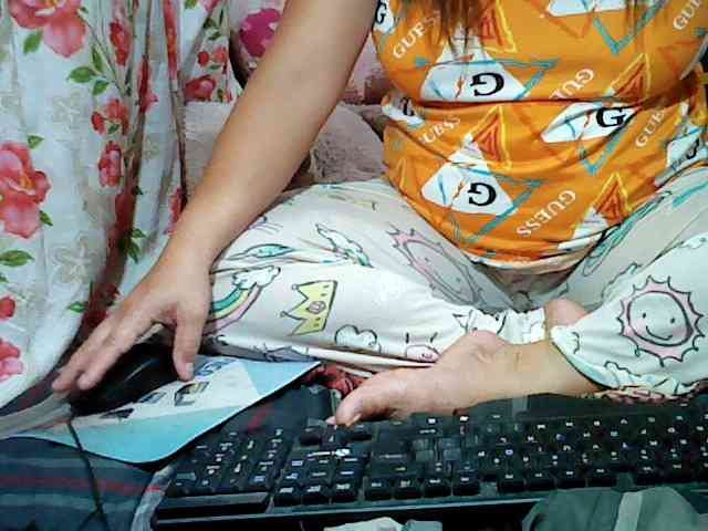 hotmama38 webcam