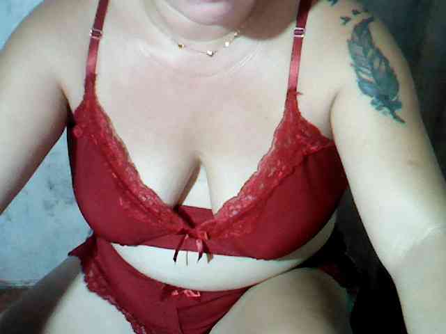 hotmama38 webcam