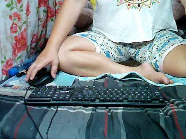 hotmama38 webcam