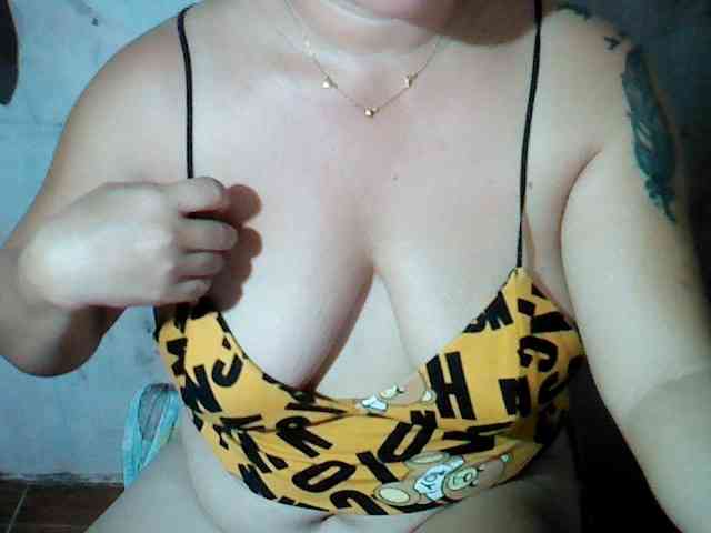 hotmama38 webcam
