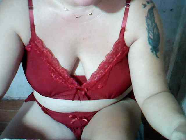 hotmama38 webcam