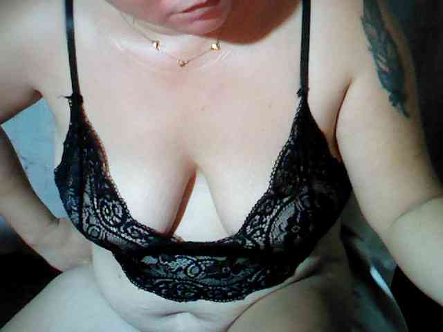 hotmama38 webcam