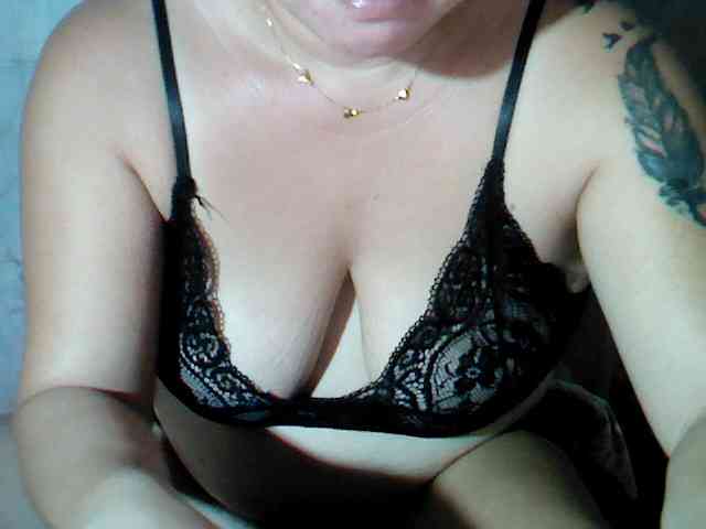 hotmama38 webcam