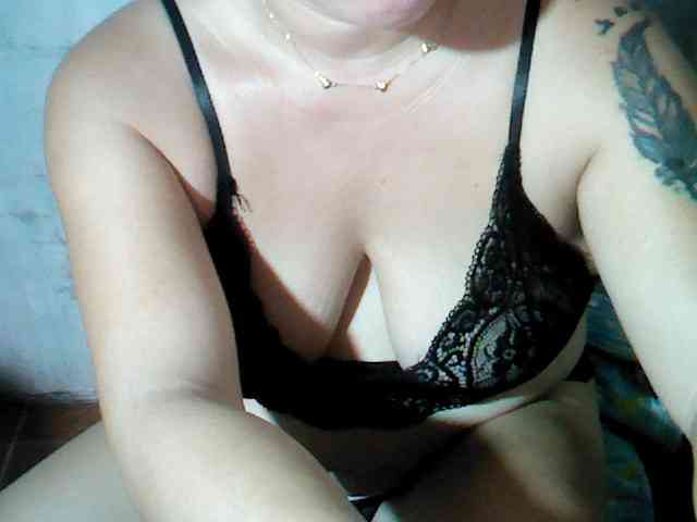 hotmama38 webcam