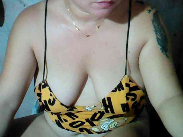 hotmama38 webcam