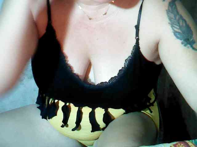 hotmama38 webcam
