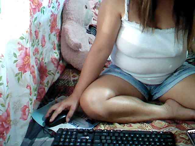 hotmama38 webcam