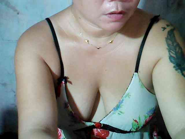 hotmama38 webcam