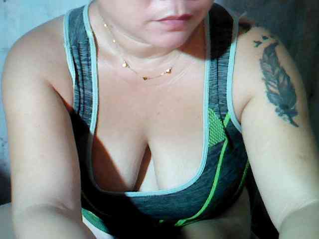 hotmama38 webcam