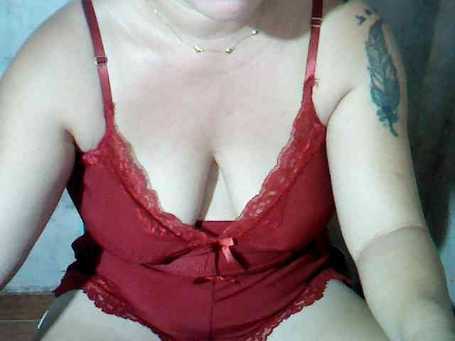 hotmama38 webcam