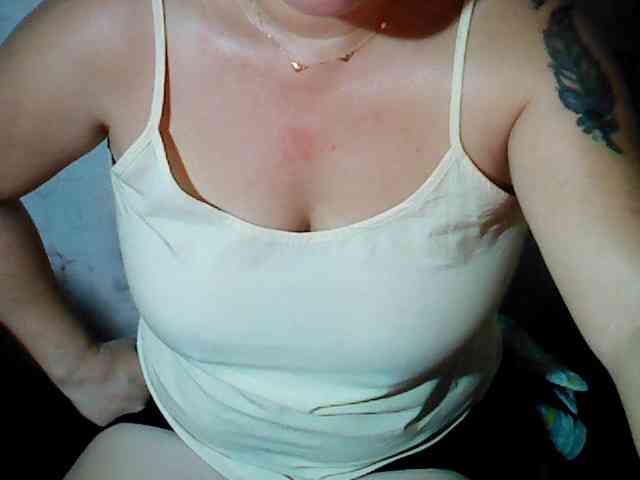 hotmama38 webcam