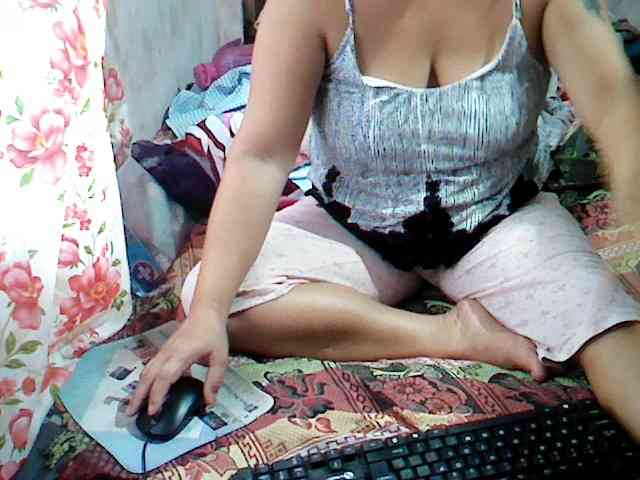hotmama38 webcam
