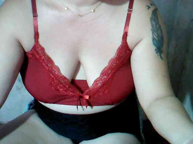 hotmama38 webcam