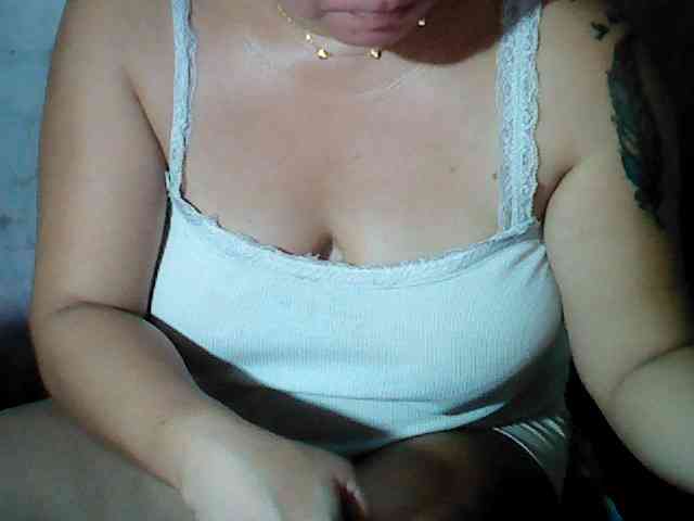 hotmama38 webcam